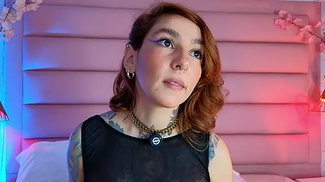 Snapshot of Evangelyne_1 chatting on April 7, 3:45 pm Evangelyne 1 online show from April 7, 3:45 pm
