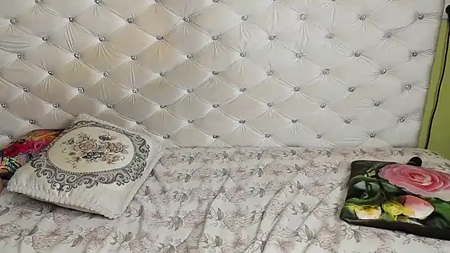 DoraMay online show from March 11, 1:37 am