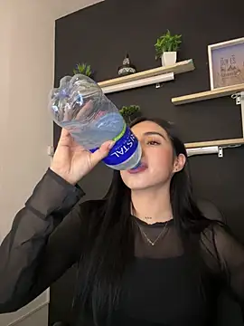 isabella jade online show from February 14, 10:17 pm