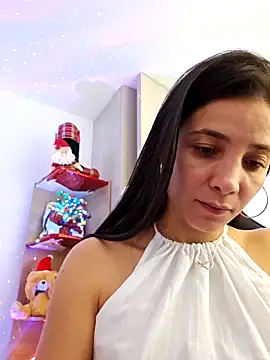 Snapshot of miaeyes chatting on December 20, 3:10 pm miaeyes online show from December 20, 3:10 pm