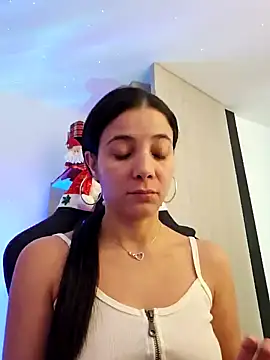 Snapshot of miaeyes chatting on December 30, 12:52 pm miaeyes online show from December 30, 12:52 pm