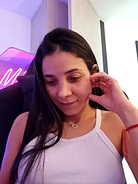 Snapshot of miaeyes chatting on January 17, 5:08 pm miaeyes online show from January 17, 5:08 pm