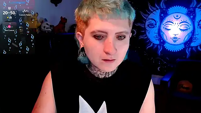 Marieblueeyes online show from March 15, 2:46 am