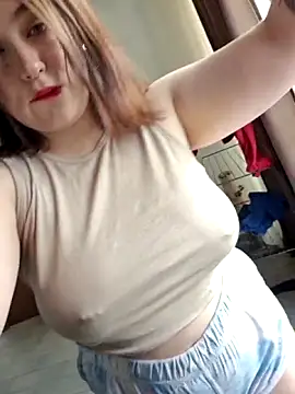 Snapshot of Yammy_Yumi chatting on October 5, 6:01 am Yammy Yumi online show from October 5, 6:01 am