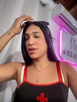 Ashly Miller online show from January 17, 8:01 pm