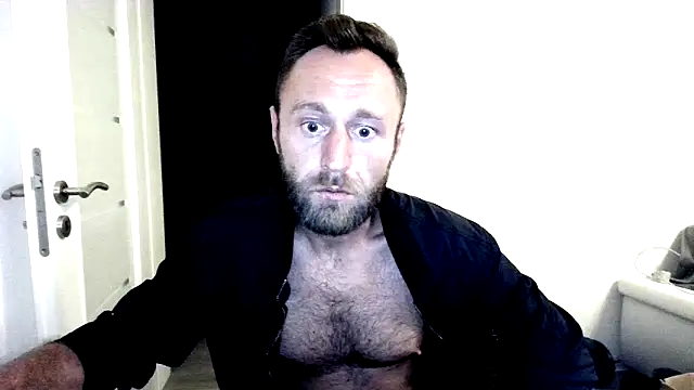 Snapshot of geilehure26 chatting on September 16, 7:04 pm geilehure26 online show from September 16, 7:04 pm