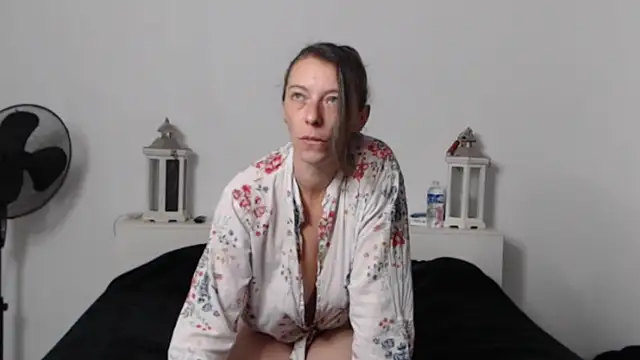 Snapshot of Oriane_Jackson chatting on November 7, 11:10 am Oriane Jackson online show from November 7, 11:10 am