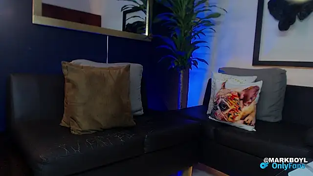 Snapshot of Markboyl chatting on December 14, 1:05 pm Markboyl online show from December 14, 1:05 pm