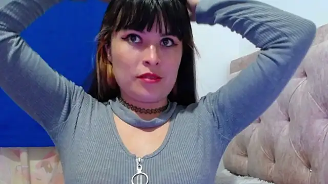 Snapshot of Alexandrasaenz chatting on April 21, 10:34 pm Alexandrasaenz online show from April 21, 10:34 pm