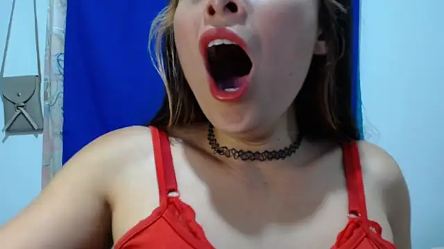 Snapshot of Alexandrasaenz chatting on April 25, 9:56 pm Alexandrasaenz online show from April 25, 9:56 pm