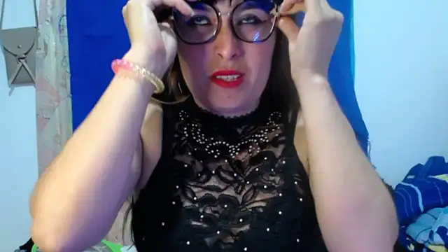 Snapshot of Alexandrasaenz chatting on April 29, 9:54 pm Alexandrasaenz online show from April 29, 9:54 pm