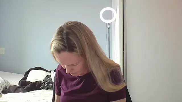 Annylove1 online show from February 2, 4:49 pm