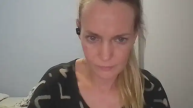 Annylove1 online show from February 4, 12:16 am