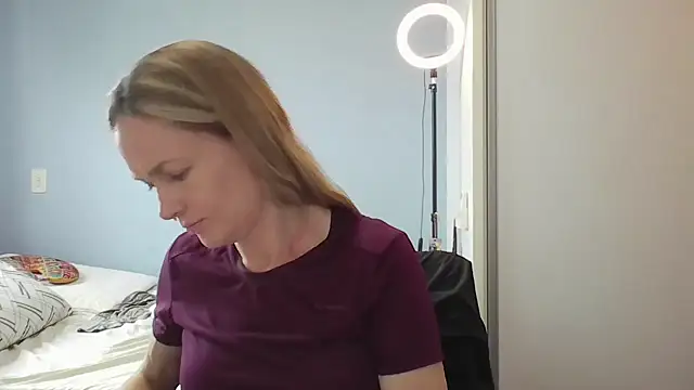 Annylove1 online show from February 5, 10:53 am