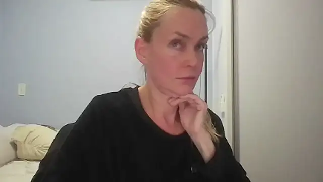 Annylove1 online show from May 25, 12:05 am