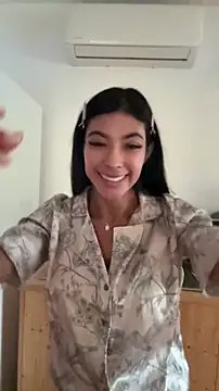 KalaBeckett  online show from June 10, 10:14 am