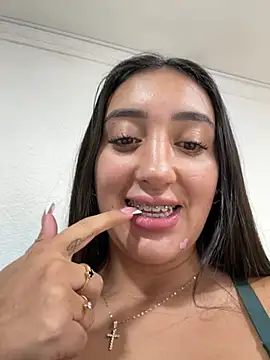 Hannahoff online show from February 14, 4:09 am