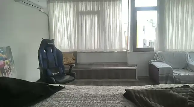ALPHANDRE online show from March 1, 2:44 pm