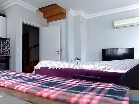 ALPHANDRE online show from March 22, 6:28 am