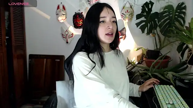 Snapshot of cat_salo chatting on June 7, 12:15 am cat salo online show from June 7, 12:15 am