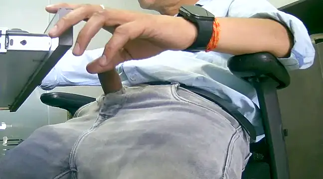 Snapshot of kavipanty chatting on March 20, 7:03 am kavipanty online show from March 20, 7:03 am