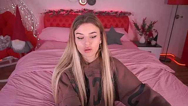 Lili Danger online show from January 1, 9:41 pm