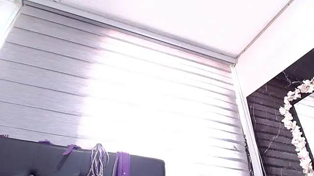 VIOLETTA-HOT online show from January 29, 2:10 pm