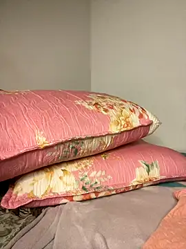  yisela  online show from October 28, 1:31 am