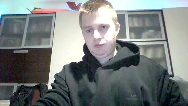 Snapshot of Matttthees chatting on February 21, 11:21 pm Matttthees online show from February 21, 11:21 pm