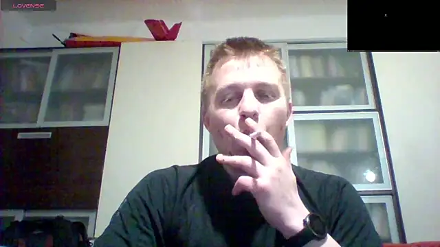 Snapshot of Matttthees chatting on February 22, 8:53 pm Matttthees online show from February 22, 8:53 pm