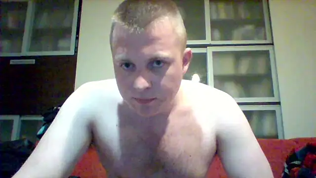 Snapshot of Matttthees chatting on March 17, 5:12 am Matttthees online show from March 17, 5:12 am