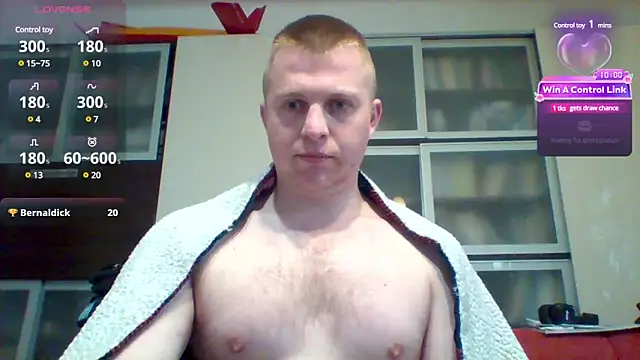 Snapshot of Matttthees chatting on March 17, 8:18 am Matttthees online show from March 17, 8:18 am