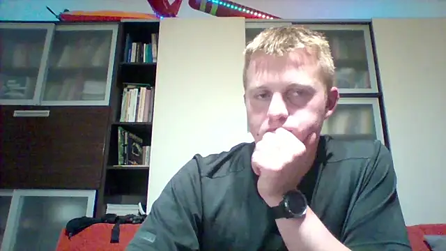 Snapshot of Matttthees chatting on September 12, 9:59 pm Matttthees online show from September 12, 9:59 pm