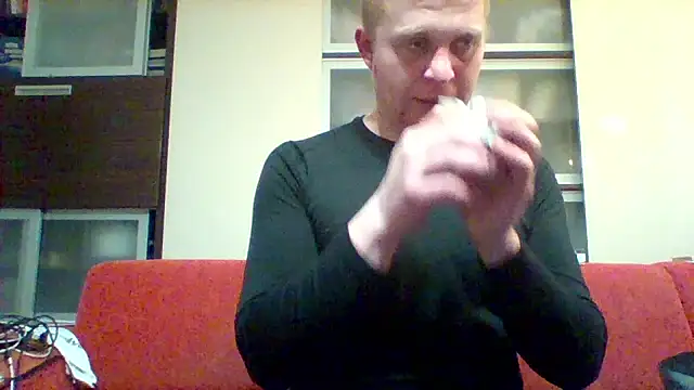 Snapshot of Matttthees chatting on November 28, 10:34 pm Matttthees online show from November 28, 10:34 pm