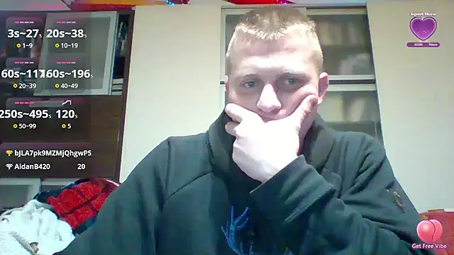 Snapshot of Matttthees chatting on December 14, 11:09 pm Matttthees online show from December 14, 11:09 pm