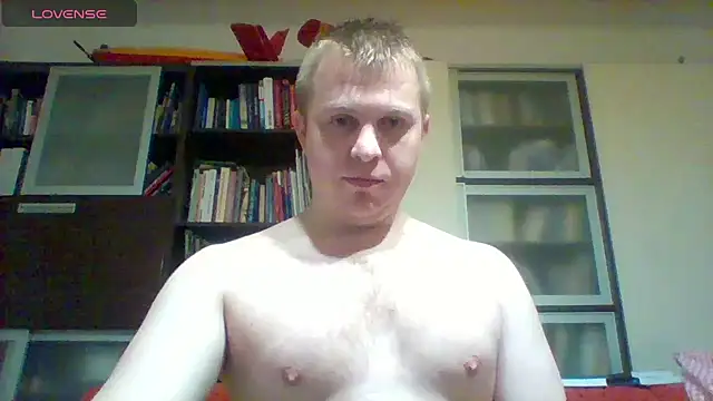 Snapshot of Matttthees chatting on January 10, 1:07 am Matttthees online show from January 10, 1:07 am