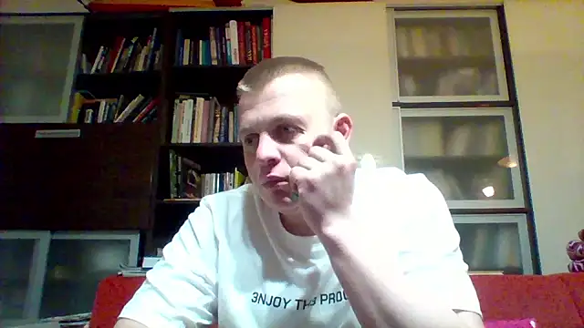 Snapshot of Matttthees chatting on January 13, 4:29 am Matttthees online show from January 13, 4:29 am