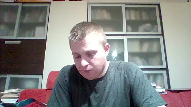 Snapshot of Matttthees chatting on February 14, 1:24 am Matttthees online show from February 14, 1:24 am