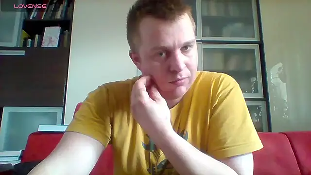 Snapshot of Matttthees chatting on February 20, 12:27 pm Matttthees online show from February 20, 12:27 pm