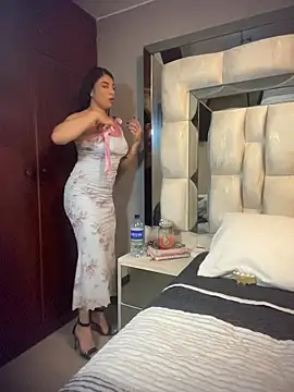 Snapshot of Miaparkerss_ chatting on October 26, 11:42 pm Miaparkerss online show from October 26, 11:42 pm