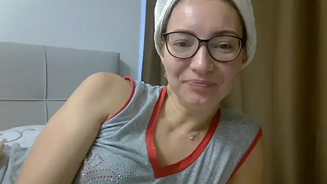 Ashleyspice online show from October 13, 6:13 am