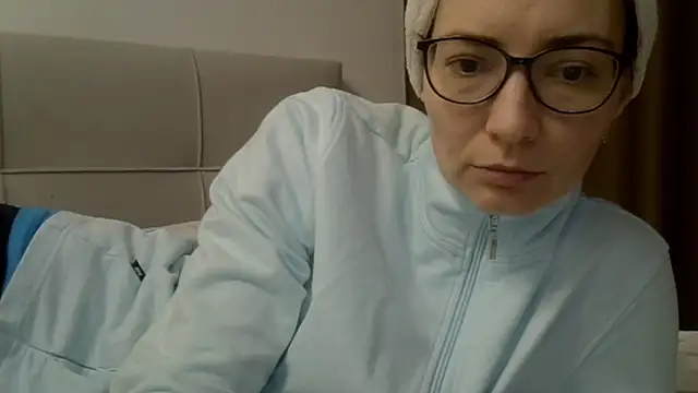 Ashleyspice online show from February 12, 9:48 am