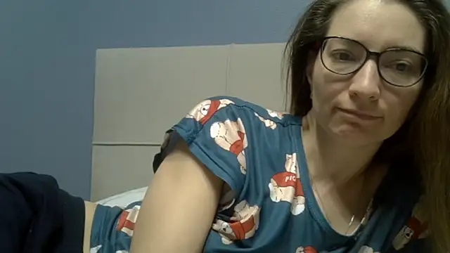 Ashleyspice online show from April 15, 6:42 am