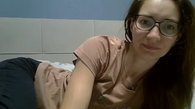 Snapshot of Ashleyspice chatting on June 24, 5:39 am Ashleyspice online show from June 24, 5:39 am
