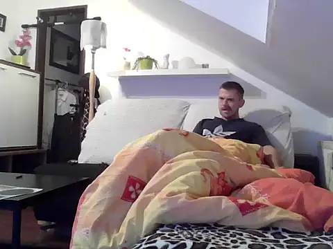 Cambitchboy online show from December 17, 5:13 am