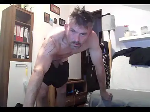 Cambitchboy online show from April 28, 8:47 pm