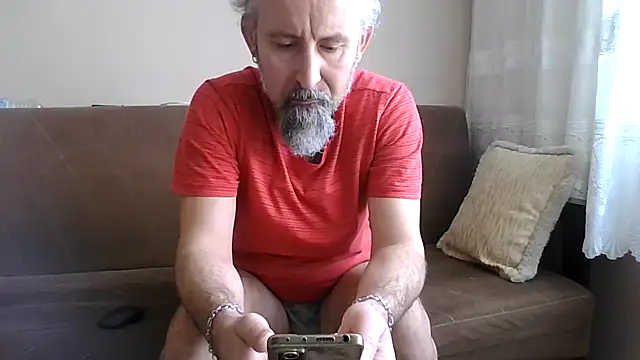 BuckWessle online show from May 12, 10:34 am