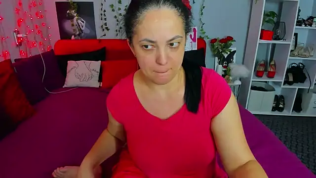 DarlingMilf online show from October 11, 6:06 pm