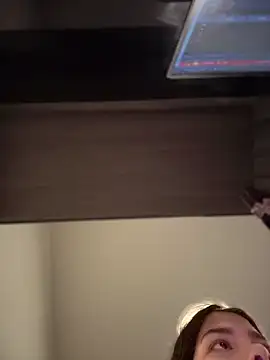 Snapshot of JanyLunaa chatting on February 16, 6:48 pm JanyLunaa online show from February 16, 6:48 pm