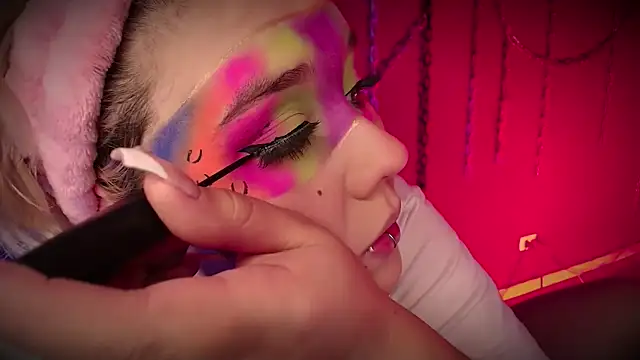 Snapshot of Laura_takint chatting on March 13, 4:01 pm Laura takint online show from March 13, 4:01 pm